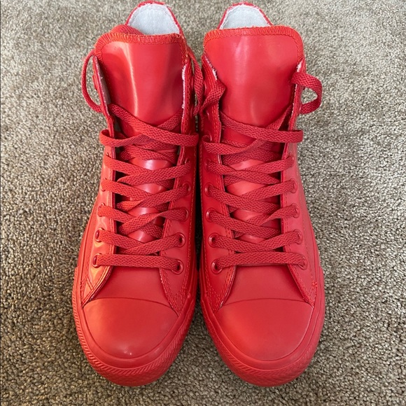 Red Converse Sneakers Men 7 Women 9 - Picture 1 of 7
